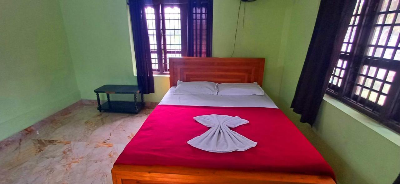 Empire Homestay Kalpetta Luaran gambar