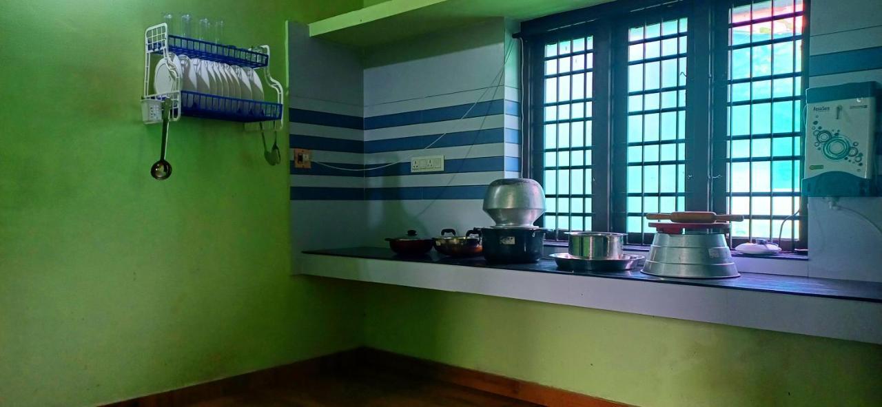 Empire Homestay Kalpetta Luaran gambar