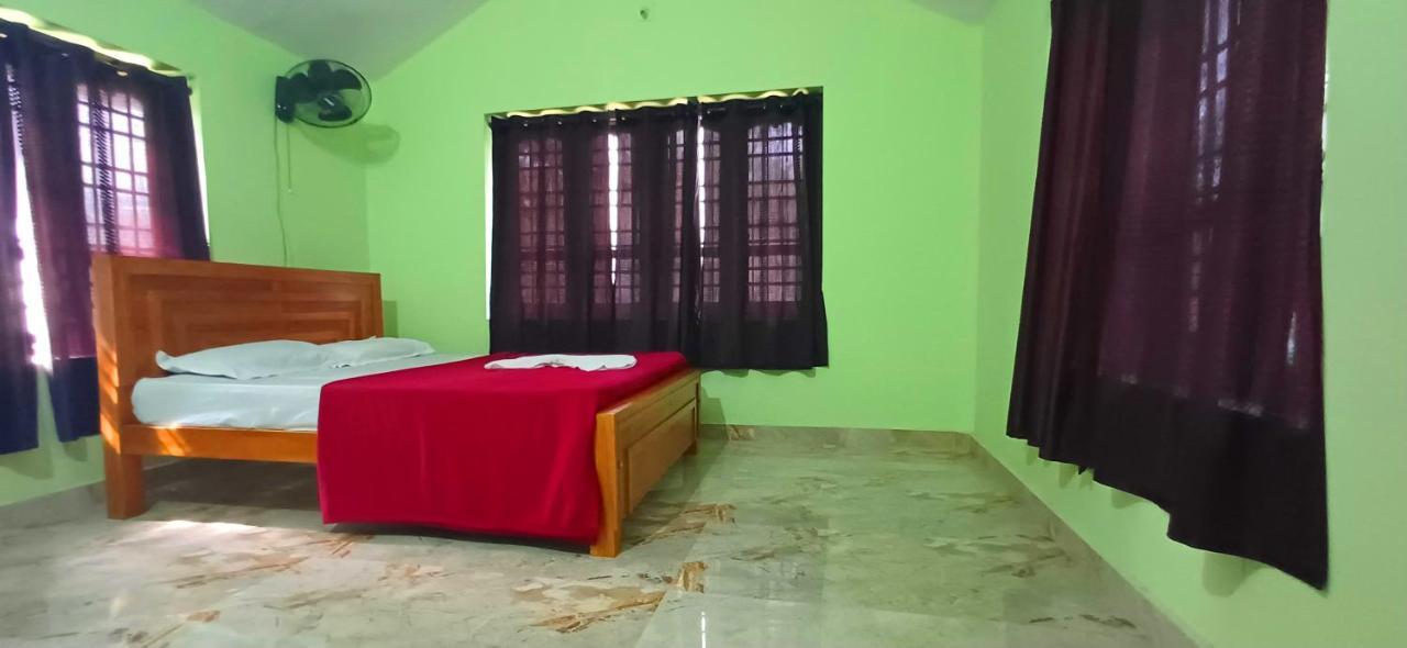 Empire Homestay Kalpetta Luaran gambar