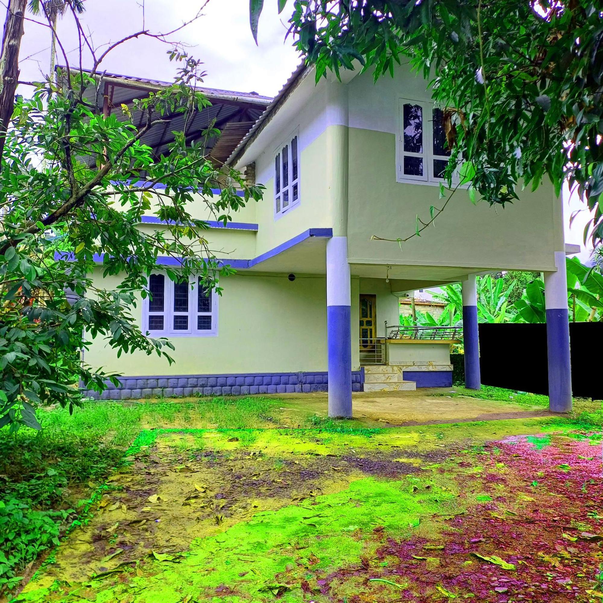 Empire Homestay Kalpetta Luaran gambar